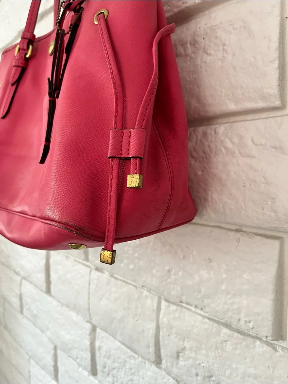 Coach Peyton Saffiano Leather Drawstring Carryall bag F29362 hangtag